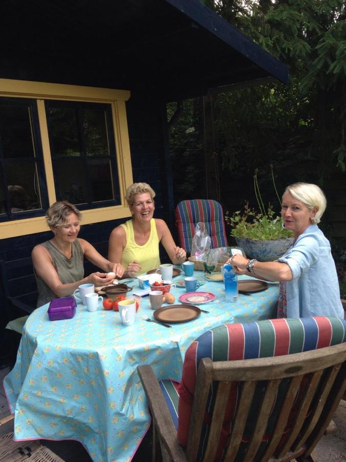 Guesthouse Vakantiehuis In Een Mooie Tuin In Het Centrum Van Zuidlaren! エクステリア 写真