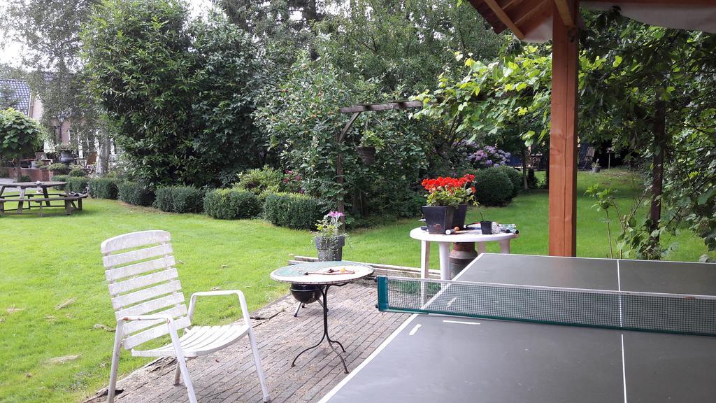 Guesthouse Vakantiehuis In Een Mooie Tuin In Het Centrum Van Zuidlaren! エクステリア 写真